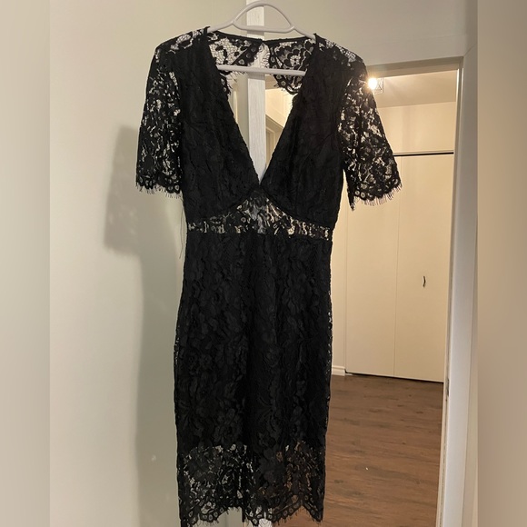 Lulu’s lace black dress. Size small - Picture 2 of 2